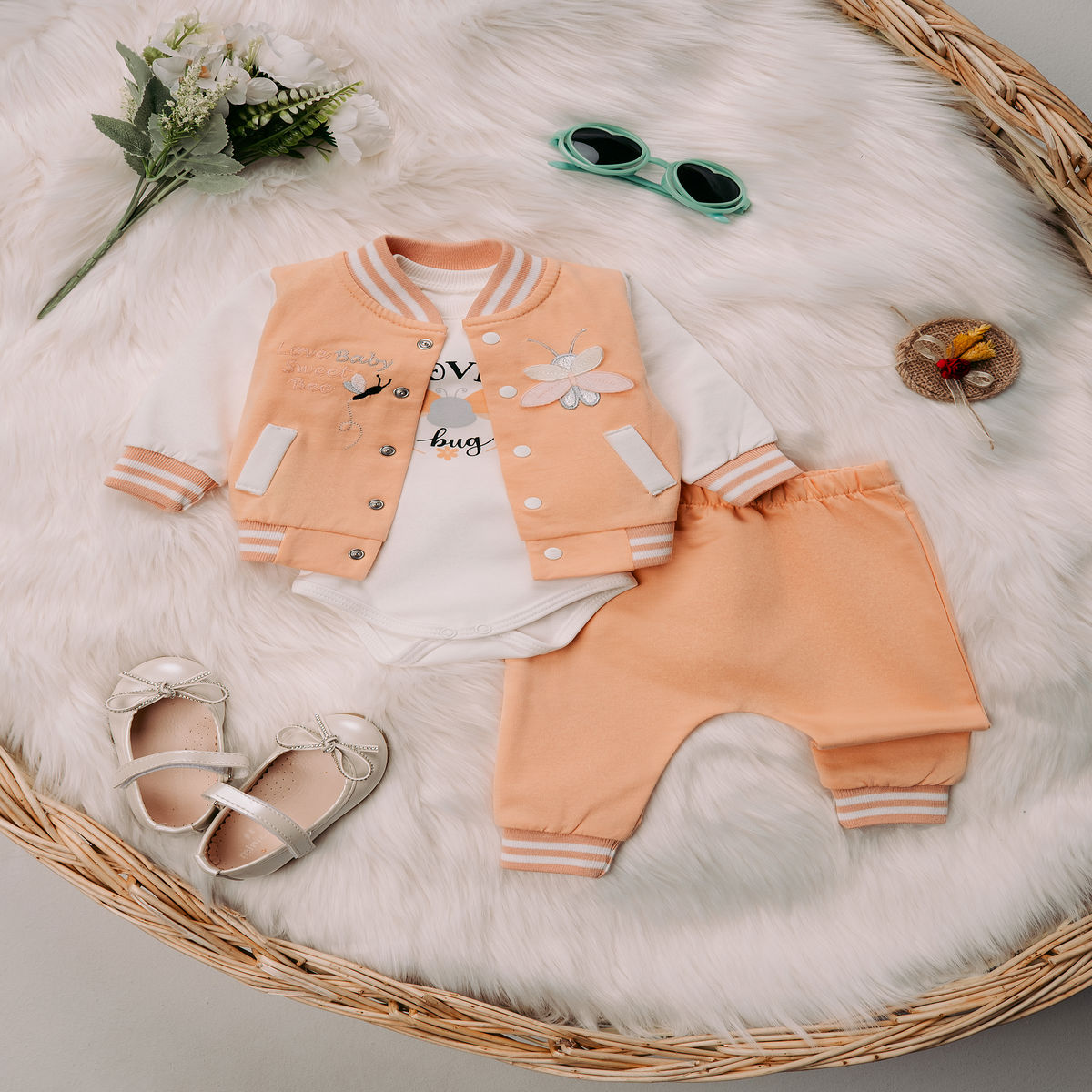 1336 UGURBÖCEK NAKIŞLI ÜÇLÜ TAKIM